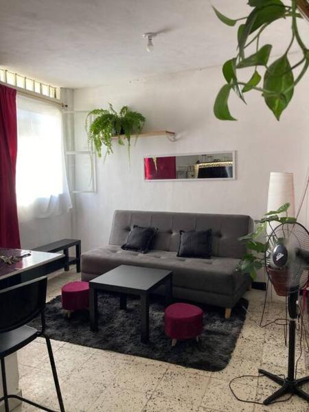 A la foto es mostra l'objecte Aparta estudio en San Antonio situat a la ciutat de Cali.
