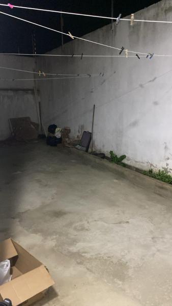 A la foto es mostra l'objecte Casa de moreiras situat a la ciutat de Itaberaba.
