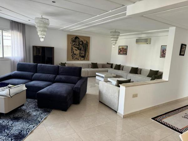 A la foto es mostra l'objecte Résidence Daoud situat a la ciutat de Kenitra.