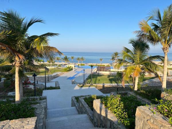 På billedet ses objektet Sifah Seascape House beliggende i byen Muscat.