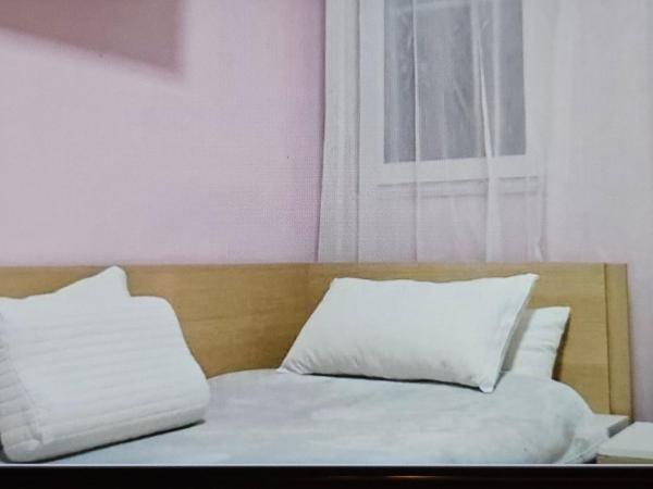 A la foto es mostra l'objecte Marea Resort situat a la ciutat de Golem.