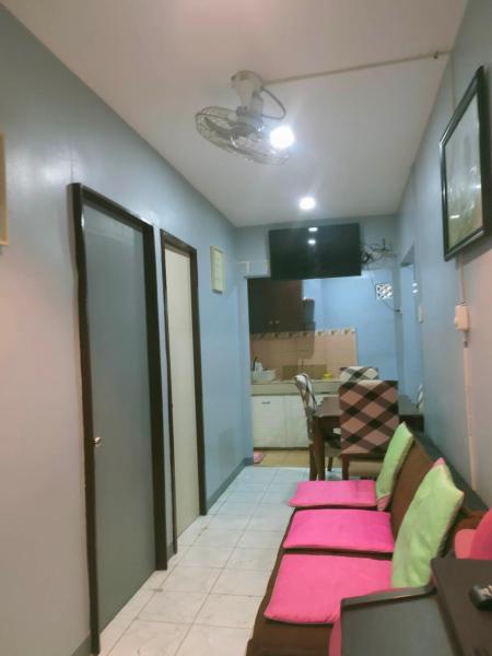 Na fotografii je vidět objekt Home in a subdivision near Mactan Airport nacházející se ve městě Babag.