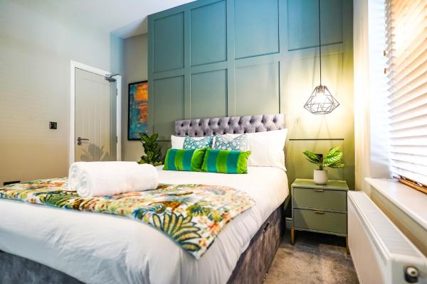 A la foto es mostra l'objecte Studio 44 - Spacious Studios - City Centre Location - Contractor Friendly - Free WiFi - Smart TV - Desk Space - Well Designed - Communal Garden situat a la ciutat de Peterborough.
