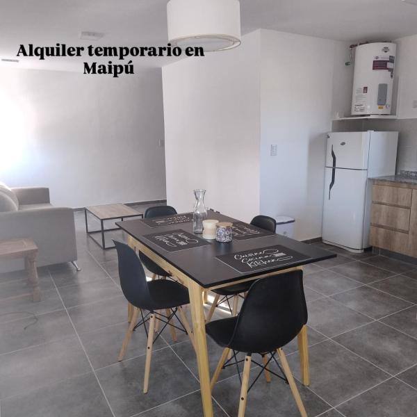 A la foto es mostra l'objecte Departamento Malbec House situat a la ciutat de Maipú.