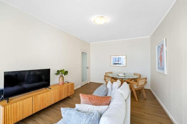 Foto 8: Light & Bright 2BR in the Heart of South Yarra