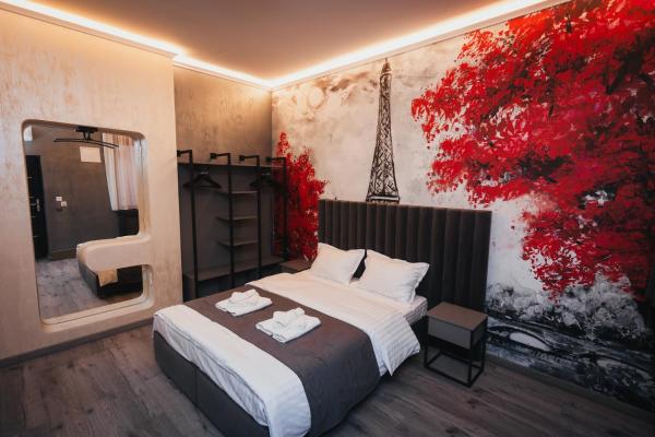 A la foto es mostra l'objecte City Boutique Hotel Reghin situat a la ciutat de Petrilaca de Mureş.