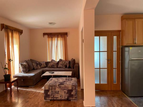 Na zdjęciu widoczny jest obiekt Private house in the Capital City of Montenegro położony w mieście Podgorica.