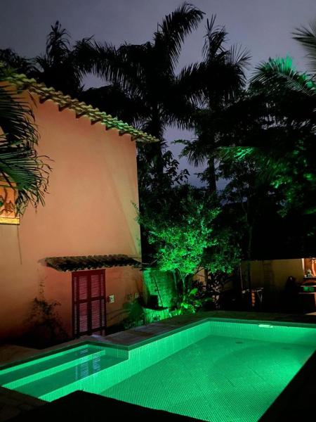 A la foto es mostra l'objecte Zuzu house situat a la ciutat de Parati.