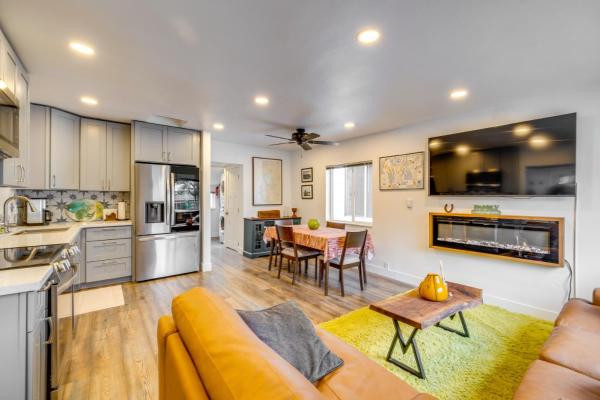 Na foto é possível ver o objeto Tillamook Bay Apt Near Marina Fish, Boat and More! localizado na cidade de Garibaldi.