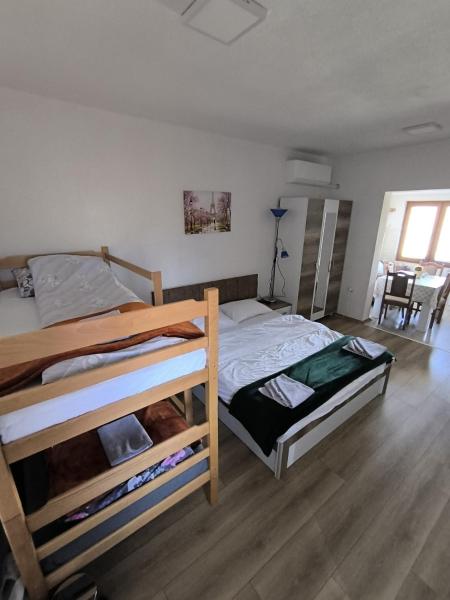 A la foto es mostra l'objecte Mountain House - Brezovica situat a la ciutat de Brezovicë.