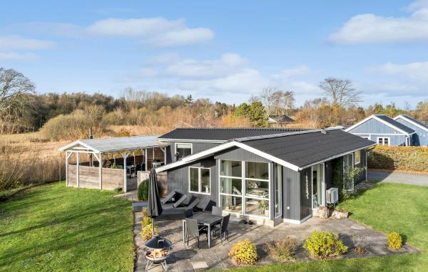 På bilden syns objektet Cozy Home In Haderslev With Wifi som ligger i staden Haderslev.
