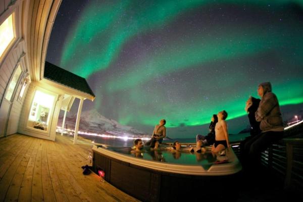 På billedet ses objektet Tromvik Lodge beliggende i byen Vengsøya.