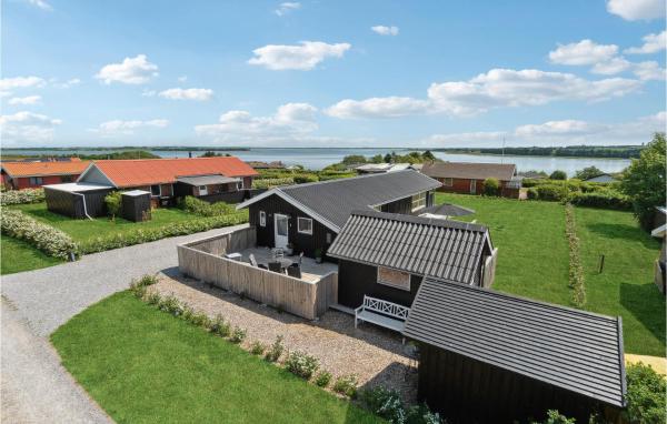 Na fotografii je vidět objekt 3 Bedroom Nice Home In Hurup Thy nacházející se ve městě Heltborg.
