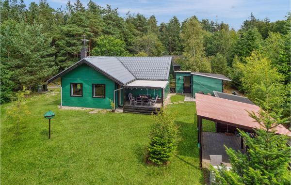 På billedet ses objektet Gorgeous Home In Kolind With Wifi beliggende i byen Kolind.