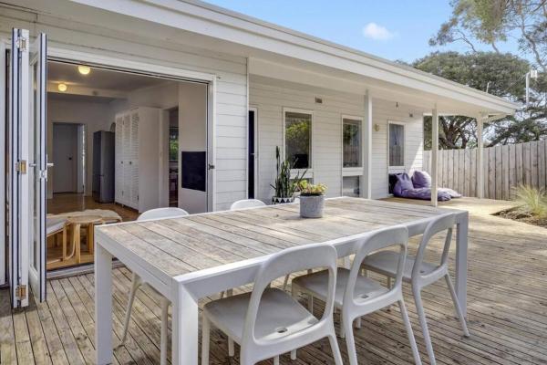 A la foto es mostra l'objecte Tea-Tree Retreat, Rye - comfortable and relaxing coastal retreat situat a la ciutat de Rye.