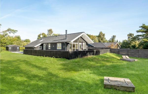 Stunning Home In Nexø With Sauna, Neksø