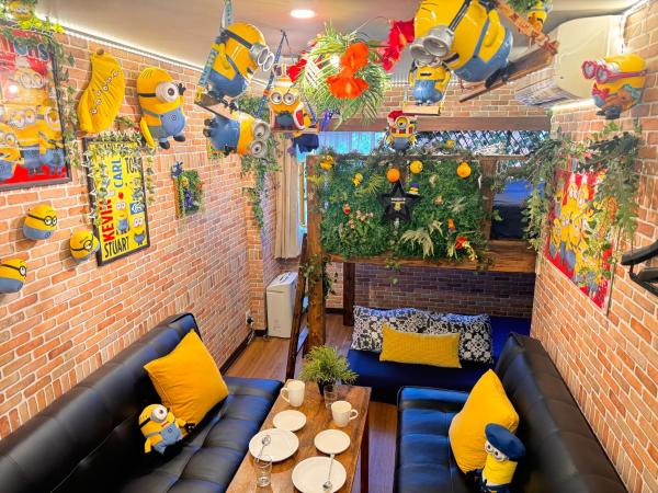 På billedet ses objektet Hotel Orange House beliggende i byen Osaka.