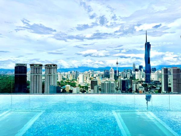 Riveria City near KL Sentral with 118 view Sky Infinity Pool by COBNB, Kuala Lumpur