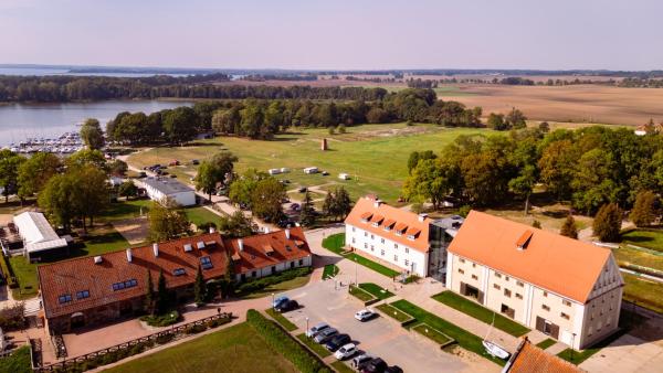 Na fotografii je vidět objekt Pensjonat Sztynort nacházející se ve městě Radzieje.