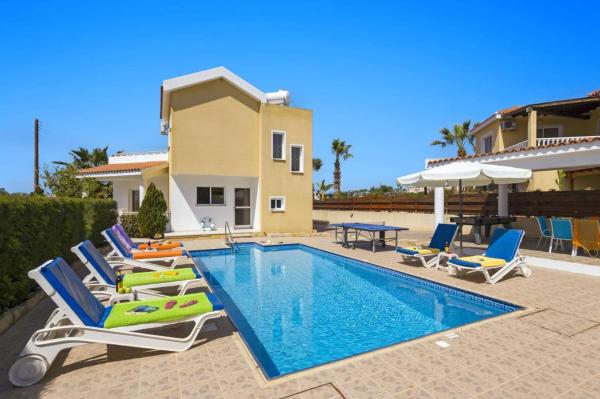 Villa Azalea by Villa Plus, Peyia