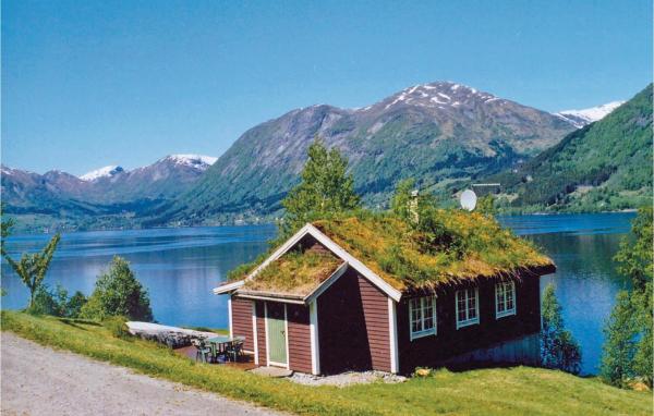 A la foto es mostra l'objecte Beautiful Home In Skei I Jølster situat a la ciutat de Klakegg.