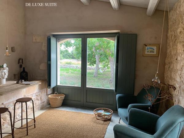 Na zdjęciu widoczny jest obiekt Casa Farfaglia położony w mieście Carpinteri.