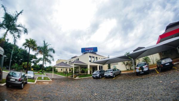 På billedet ses objektet Hotel Graal Inn Uberaba beliggende i byen Uberaba.