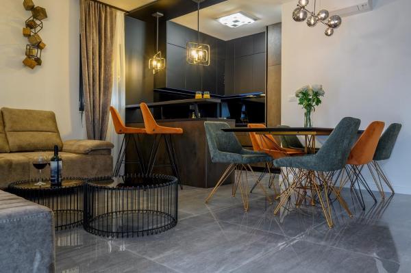 На фото показан объект Luxury Apartment Cocco - Split, расположенный в городе Сплит.