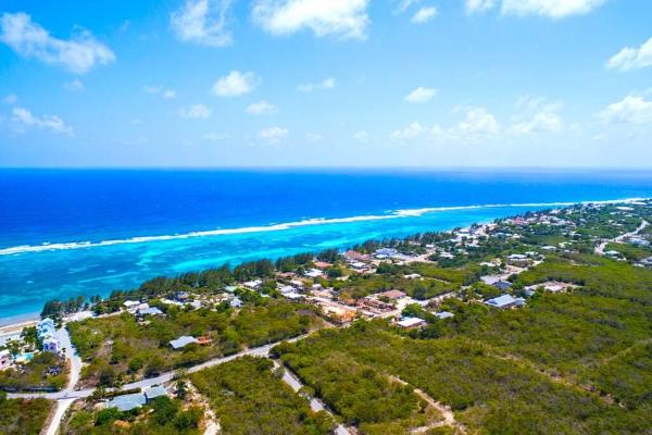 La photo montre l'objet Southwinds Studio situé dans la ville de East End.