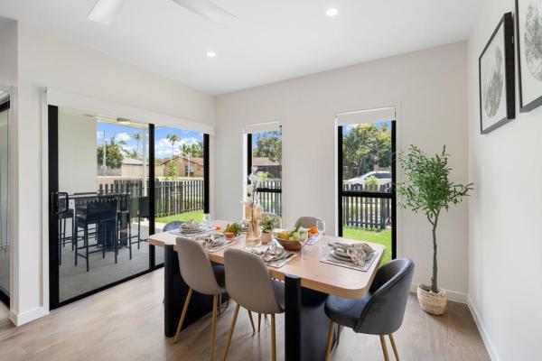 Auf dem Foto ist das Objekt Modern Brand New House near Mall Park with 2Parking in der Stadt Capalaba zu sehen.
