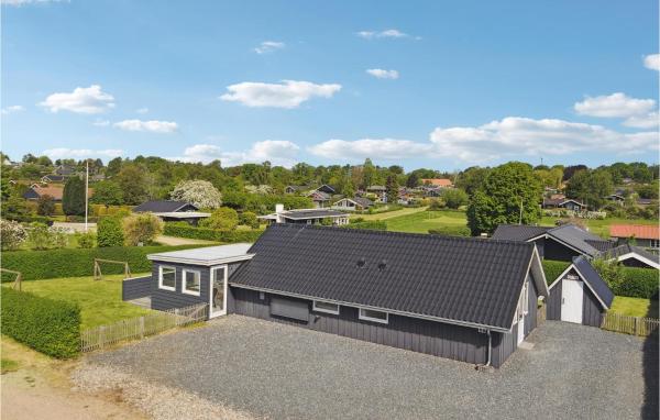 Auf dem Foto ist das Objekt Gorgeous Home In Hejls With Wifi in der Stadt Hejls zu sehen.