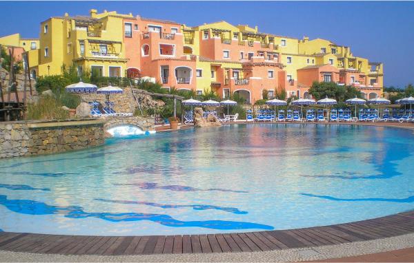 Cozy Apartment In Punta De Su Torrione - Stintino