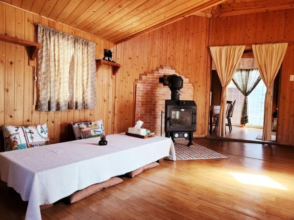 Na zdjęciu widoczny jest obiekt Suncheon Tree Forest Cabin położony w mieście Suncheon.