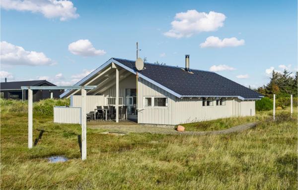 A la foto es mostra l'objecte Holiday Home P Chr Dahls Vej Hvide Sande Iii situat a la ciutat de Bjerregård.