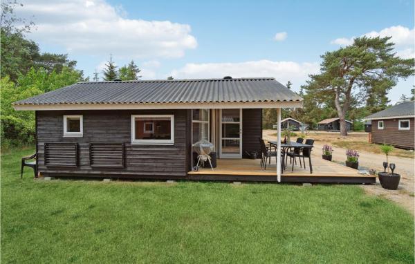 A la foto es mostra l'objecte Beautiful Home In Nexø With Kitchen situat a la ciutat de Neksø.