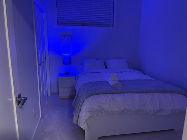 Na zdjęciu widoczny jest obiekt A Cozy Private Suite in Rangeview, SE Calgary położony w mieście Calgary.
