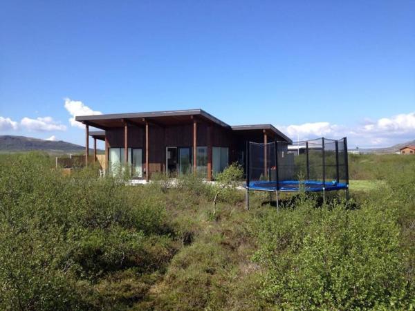 Na fotografii je vidět objekt Prime Location-Golden Circle 3 Bedrooms nacházející se ve městě Selfoss.