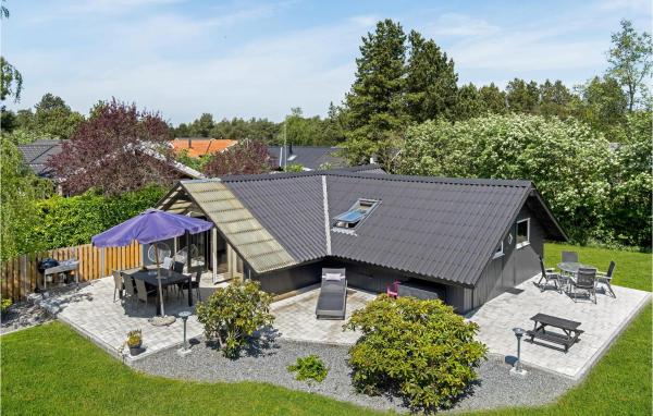 Stunning Home In Rødby With Kitchen - Rødby