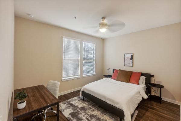 Cullen 6103 I New Construction 1bd Apt I Gated - Pearland, TX