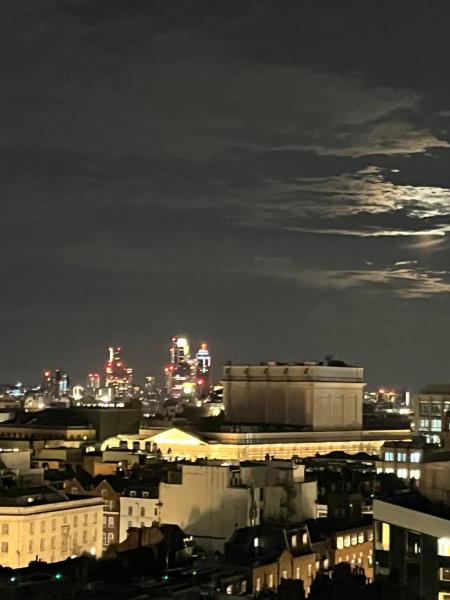 2 Bed Ap Covent Garden, London