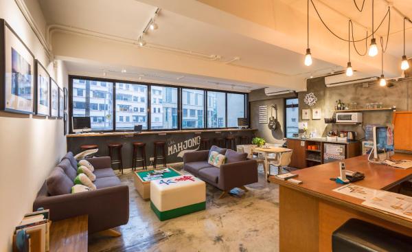 The Mahjong, Hongkong