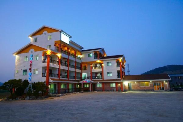 Auf dem Foto ist das Objekt Gyeokpo Seohae Oceanville Pension in der Stadt Chungmak-tong zu sehen.