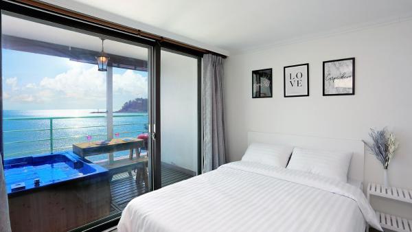 Op de foto is het object Taean The sea side Pension te zien, gelegen in de stad Tohwang-ni.