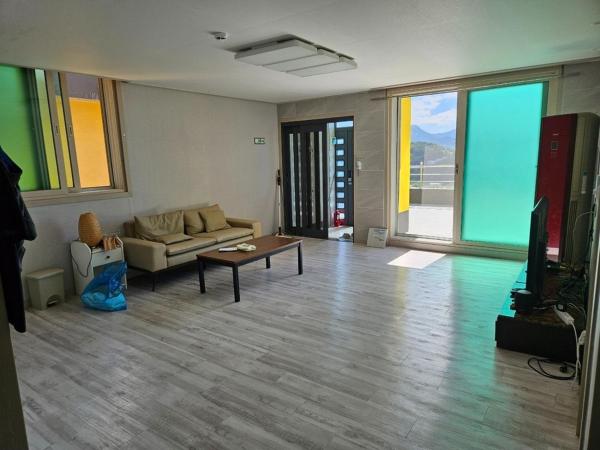 Yeosu Art Village 705 Pension - Yeosu-si