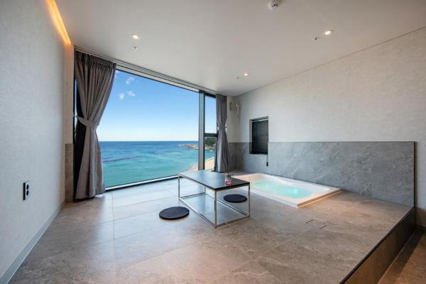 Sokcho W Spa Poolvilla - Sokcho