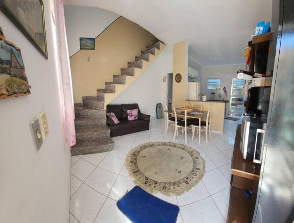 A la foto es mostra l'objecte Casa em mongagua situat a la ciutat de Mongaguá.