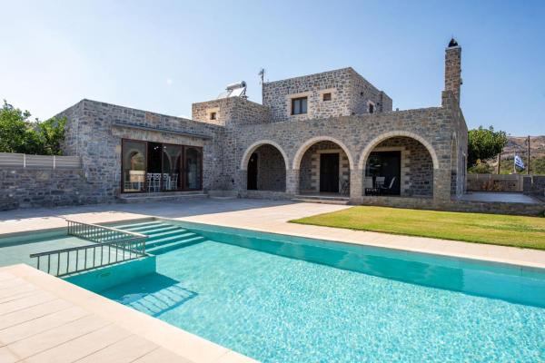 A la foto es mostra l'objecte Villa Vilana with private pool situat a la ciutat de Angouselianá.