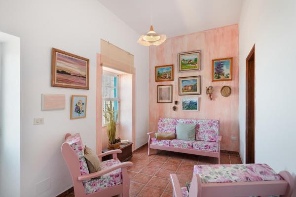 A la foto es mostra l'objecte Casa Noris La Palma situat a la ciutat de Tijarafe.