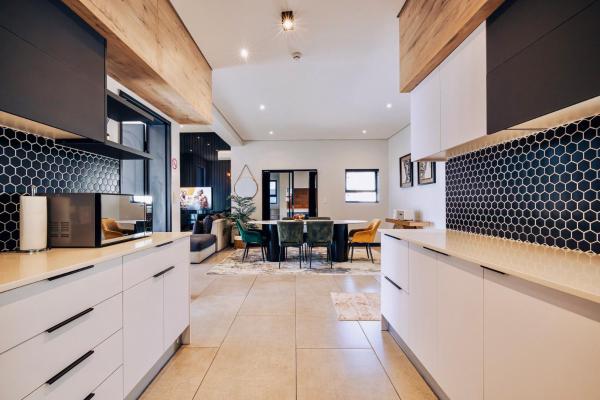 Phoenix Home - Parklands
