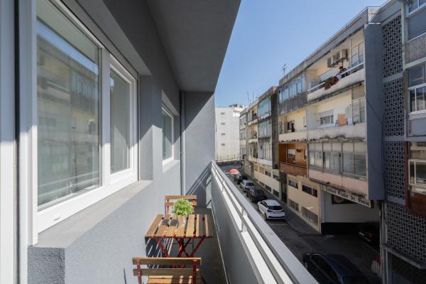 Foto 2: Host Wise - Sweet Sunny Flat with Balcony